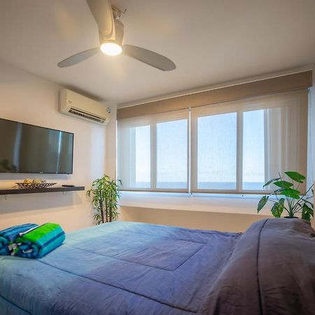 Brisas Beachfront Penthouses カンクン エクステリア 写真