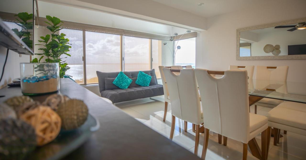 Brisas Beachfront Penthouses カンクン エクステリア 写真